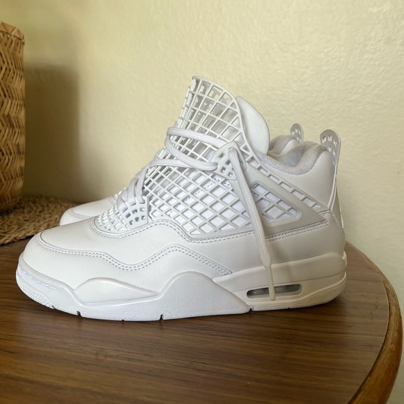 UFC White Athletic Footwear - Picture 1 of 8